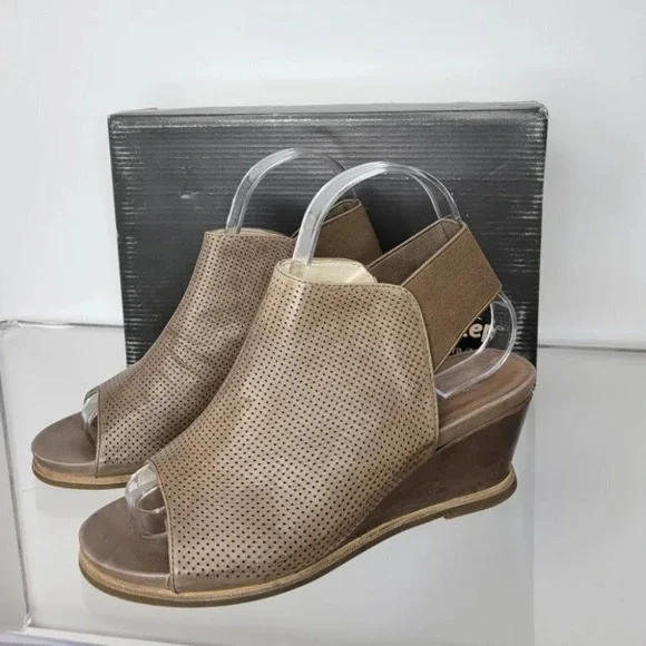 Spring Step  Rhiannon Sandals - Picture 2 of 9